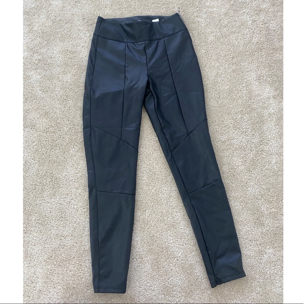 Bershka Faux-Leather Leggings Size M